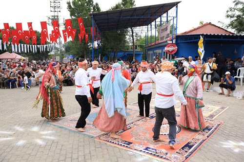 KAYMAKAMIMIZ SAYIN CANAN HANÇER BAŞTÜRK;  3.GELENEKSEL AKÇEŞME TAHTACI ŞENLİĞİ'NE KATILDI.