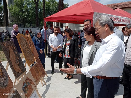 KAYMAKAMIMIZ SAYIN CANAN HANÇER BAŞTÜRK; "HAYAT BOYU ÖĞRENME HAFTASI" KAPSAMINDA HALK EĞİTİM MERKEZİ TARAFINDAN DÜZENLENEN AÇILIŞ PROGRAMINA  KATILDI.